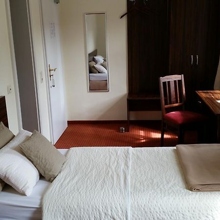 Linde Restaurant & Hotel Nussloch Ngoại thất bức ảnh