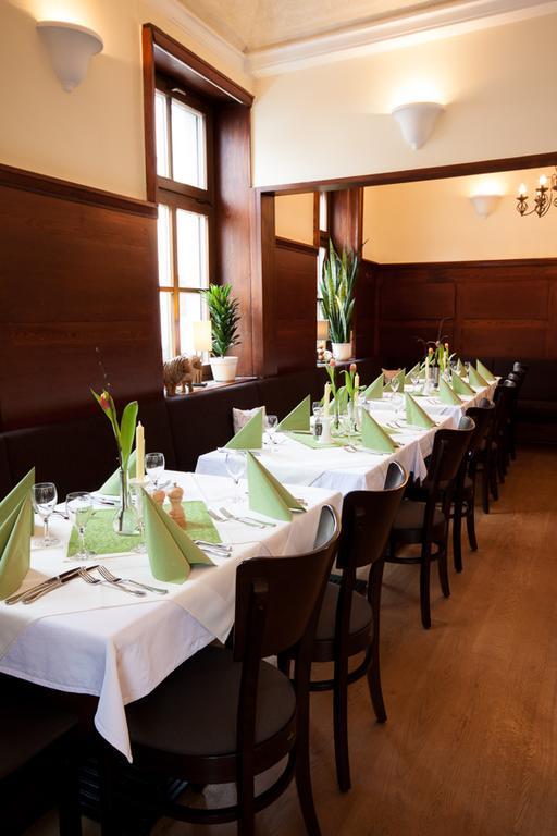 Linde Restaurant & Hotel Nussloch Ngoại thất bức ảnh